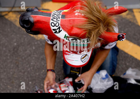 Suzuka, Japan. 11 Okt, 2019. Motorsport: FIA Formel Eins-Weltmeisterschaft 2019, Grand Prix von Japan, Ferrari Fan | Verwendung der weltweiten Kredit: dpa/Alamy leben Nachrichten Stockfoto