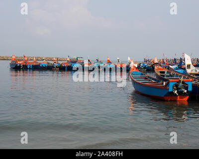 Indien, Kochin - April 06, 2019: Fischerboote Stockfoto