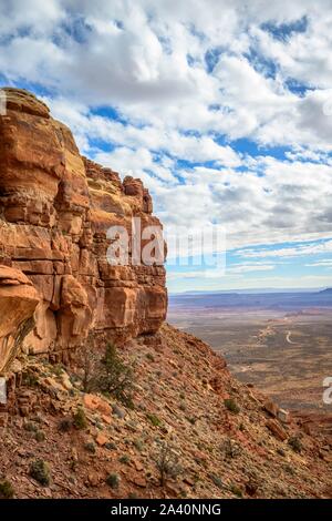 Cedar Mesa an Moki Dugway, Blick auf das Tal der Götter, Bären Ohren National Monument, Utah State Route 261, Utah, USA Stockfoto