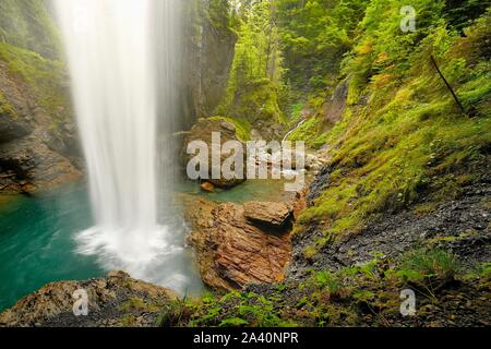 Wasserfall Berglistuber, Linthal, Klausenpass, Kanton Glaraus, Schweiz Stockfoto
