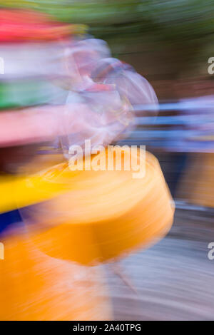 Fiesta tradicional Danza de los Zancos. Anguiano und La Rioja España Stockfoto