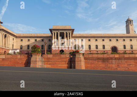 DELHI, Indien, in den Gebäuden der Regierung Büros in Nord und Süd Block im Zentrum von Delhi Stockfoto