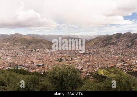 Cusco Luftaufnahme - Blick auf Cusco von der San Blas Region, Peru, Südamerika. Stockfoto