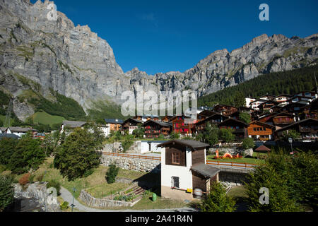 Leukerbad Wallis Schweiz September 2019 Leukerbad Loèche-les-Bains, Walliser, Leiggerbad, obwohl lokal bekannt als Baadu) ist eine Gemeinde in der di Stockfoto