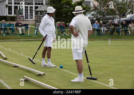 Chris Roberts an Phyllis Gericht V Nottingham in der National Golf Croquet - schlagen Sie Meisterschaft finale bei Phyllis Gericht Club, Henley on Thames, Großbritannien Stockfoto