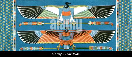 Geier Deckengestaltung, Philae, Ägypten, (1928). 370 v. Chr. und 3. Jahrhundert v. Chr. Die obere Condor kommt von der Decke des Portals der Tempel der Isis auf Philae. Die untere Condor kommt aus dem Portal von Nektanebis (378-361 v. Chr.) In Philae von diesem Herrscher, der mächtigste war von den xxx Dynastie gebaut. Nach Prisse D'Avennes. Platte XIII, Abb. 39, von "Eine Enzyklopädie der Farbe Dekoration von den frühesten Zeiten bis zur Mitte des 19.Jahrhunderts" mit erläuternden Text von Helmuth Bossert. [Ernst Wasmuth Ltd., Berlin, 1928] Stockfoto