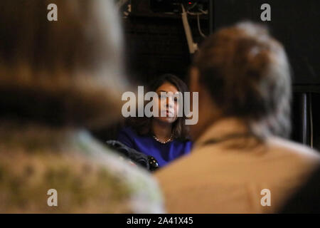 London/Großbritannien - 11. Oktober 2019: Tulip Siddiq MP veranstaltet eine Pressekonferenz im Palast von Westminster mit Richard Ratcliffe, der nach der Rückkehr von seiner Tochter Gabriella Zaghari-Ratcliffe nach Großbritannien aus dem Iran Stockfoto