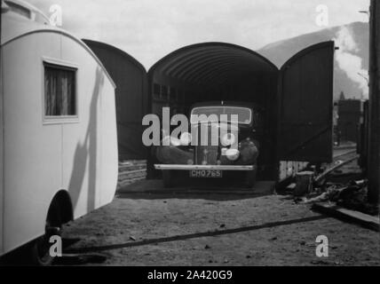 1937 Hillman 14 im Schienenverkehr Beförderung van. Stockfoto