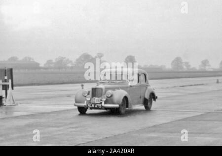 1953 Alvis TA 21 auf 1954 R.A.C. Rallye. Stockfoto