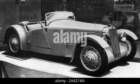 1935 Georges Irat bei einer motorshow. Stockfoto