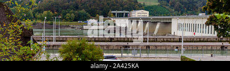 Hydraulische Kraftwerk Ybbs-Persenbeug auf der Donau Stockfoto