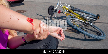 Panorama Fahrrad Crash mit Abrieb Stockfoto