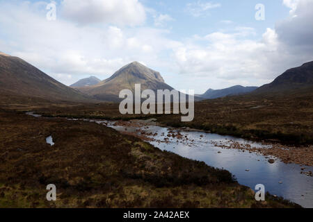 Berg von Marsco von River Sligachan, die Cuillins, Isle of Skye, Schottland, Großbritannien Stockfoto