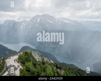 Regen über den Königssee Vom Jenner in Bayern Stockfoto