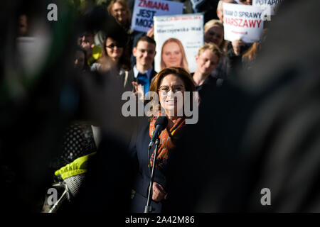 Malgorzata Kidawa-Blonska der Bürgerplattform (politische Partei) spricht im Wahlkampf zwei Tage vor den allgemeinen Wahlen in Warschau. Stockfoto