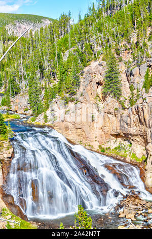 Gibbon Falls im Yellowstone-Nationalpark, Wyoming, USA Stockfoto