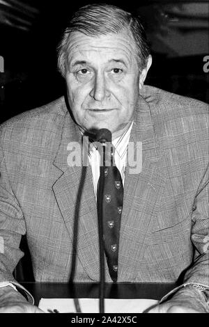 Archive 90 n: Raymond Kendall, Generalsekretär von Interpol, Lyon, Frankreich Stockfoto