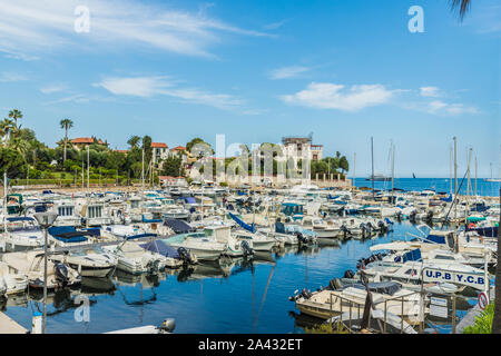 Der Hafen in Beaulieu sur Mer in Frankreich Stockfoto