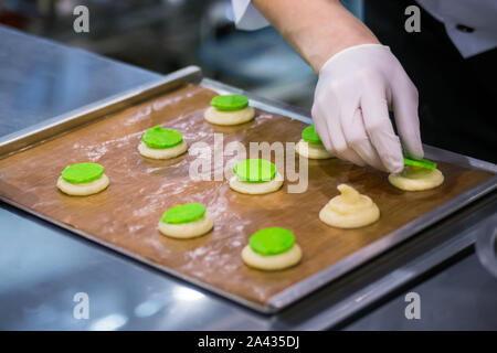 Prozess der Vorbereitung Shortbread Cookies Stockfoto