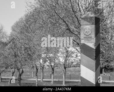 Grenze Säule der ehemaligen DDR Stockfoto