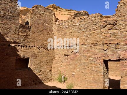 In einem mehrstufigen Osten Zimmer Block, Pueblo Bonito (850-1250 s), Chaco Canyon, NM 190912 61373 Stockfoto