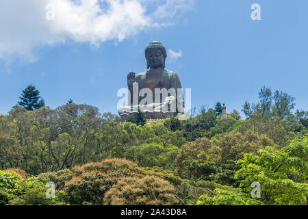 Hong Kong: Big Buddha auf Lantau Island mit Seilbahn Zugang Stockfoto