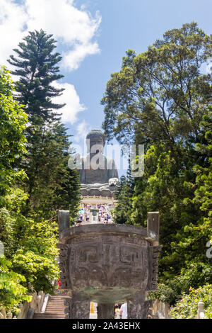 Hong Kong: Big Buddha auf Lantau Island mit Seilbahn Zugang Stockfoto