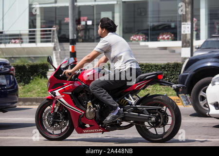 Chiangmai, Thailand - 30. September 2019: Private Racing Honda CBR Motorrad. Foto an der Straße Nr. 121 ca. 8 km von der Innenstadt von Chiang Mai, Thailand. Stockfoto