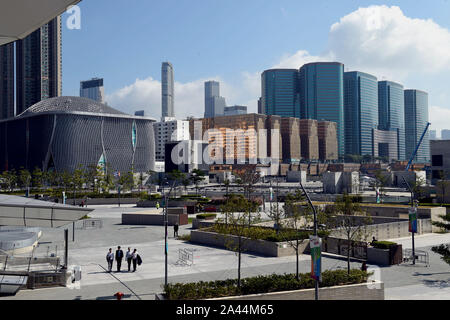 ---- Blick auf die Wolkenkratzer und Hochhäuser in Hongkong, China, 21. Februar 2019. Die Dynamik der Wirtschaft Hongkongs Wachstum hat Biene Stockfoto