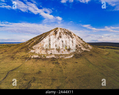 Mount Shihan Toratau in der Nähe der Stadt Ishimbai. Symbol der Stadt Ishimbai. Baschkortostan. Russland Stockfoto