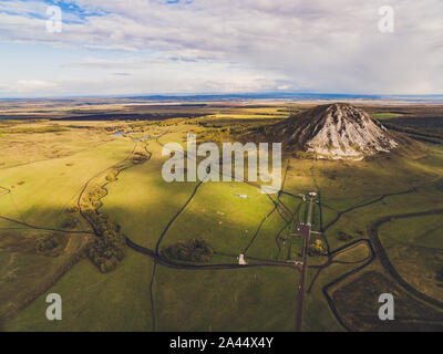 Mount Shihan Toratau in der Nähe der Stadt Ishimbai. Symbol der Stadt Ishimbai. Baschkortostan. Russland Stockfoto