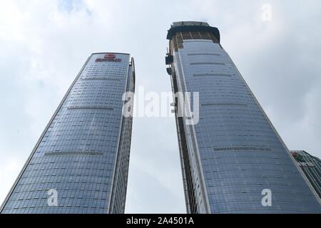 Außenansicht der Twin Towers von Guiyang International Finance Centre in Guiyang City, im Südwesten Chinas Provinz Guizhou, 21. August 2019. Nach 1131 Stockfoto