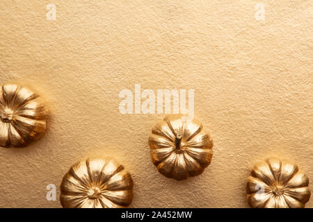 Golden thanksgiving Kürbis overhead Flay legen Zusammensetzung Stockfoto