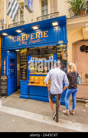 Street Scene vor "Crêperie chez Suzette' Stockfoto