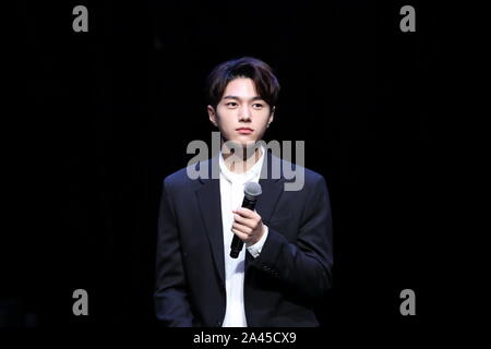 Koreanische Sänger und Schauspieler Kim Myung-soo, professionell, bekannt als L, der Koreanischen Boy Group Unendliche führt während 2019 Kim Myung soo solo Ventilator Stockfoto