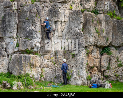 Kletterfelsen von "Neuhaus" in der Fränkischen Schweiz Stockfoto