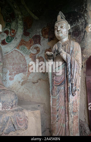 Maijishan Cave-Temple Komplex in Tianshui Stadt, Provinz Gansu in China. Ein Berg mit religiösen Höhlen auf der Seidenstraße Stockfoto