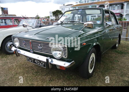1968 Hillman Minx estate bis auf Anzeige an der Englischen Riviera Classic Car Show, Torquay, Devon, England, UK geparkt. Stockfoto