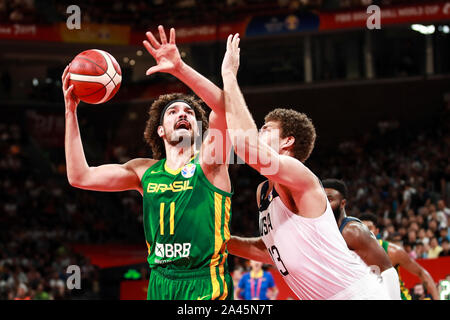 Brasilianische professioneller Basketballspieler Anderson Varejao, Grün, springt in die Kerbe an der zweiten Runde der Gruppe K America vs Brasilien 2019 FIBA Basketball Stockfoto