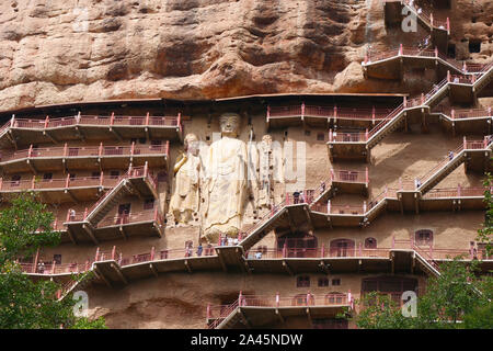 Maijishan Cave-Temple Komplex in Tianshui Stadt, Provinz Gansu in China. Ein Berg mit religiösen Höhlen auf der Seidenstraße Stockfoto