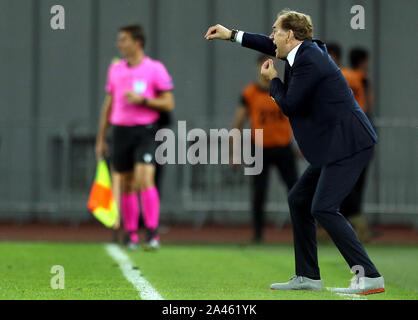 Georgien Trainer Vladimir Weiss während der UEFA EURO 2020 Qualifikation, Gruppe D Match bei Boris Paichadze Stadium, Tiflis. Stockfoto