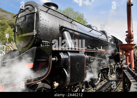 Stanier Black Five LMS 5428 Dampfmaschine gebaut in 1937 in Goathland Bahnhof North Yorkshire Moors Railway Line England anreisen Stockfoto