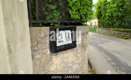 Der Ort, wo Benito Mussolini und Claretta Petacci in Giulino di Mezzegra - Tremezzina, Como, Lombardei, Italien getötet wurden. Stockfoto