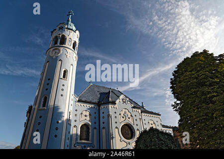 Bratislava, Slowakei. August 13, 2019. Der St. Elisabeth Kirche allgemein als Blaue Kirche in Bratislava, Slowakei bekannt. Stockfoto