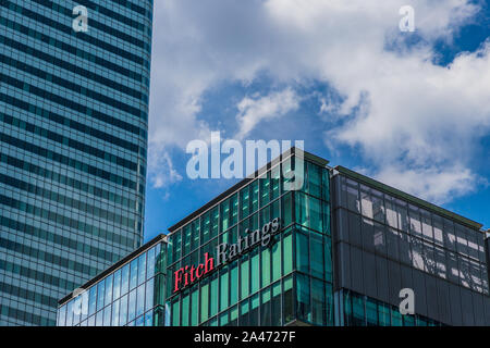 Eine typische Ansicht in Canary Wharf in London. Stockfoto