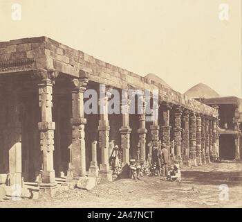 Felice Beato (Briten, geboren Italien - (Innere der Hindu Tempel in Kootub) Stockfoto