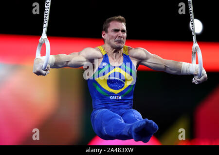 Stuttgart, Deutschland. 12 Okt, 2019. Arthur Zanetti (BRA) Turnen: Die 2019 Gymnastics World Championships, Männer Gerätefinale Ringe in der Hanns-Martin-Schleyer-Halle in Stuttgart, Deutschland. Credit: yohei Osada/LBA SPORT/Alamy leben Nachrichten Stockfoto