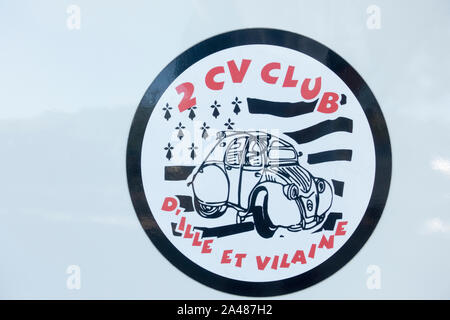Citroen 2 CV Club in Foleux Stockfoto