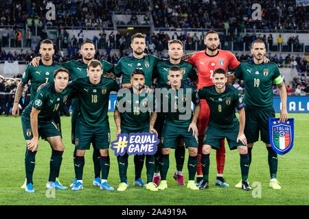 Rom, Italien. 12 Okt, 2019. Italienische Spieler in einer Linie mit den UEFA gleich Spiel hashtag vor der UEFA Euro 2020 Qualifiers zwischen Italien und Griechenland im Olympiastadion in Rom. Credit: SOPA Images Limited/Alamy leben Nachrichten Stockfoto