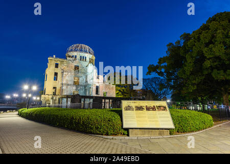 Hiroshima, Japan - 29 November 2018: Reste der Atombombendom Gebäude Ruinen in Hiroshima an der Epi-Zentrum in der Morgendämmerung. Stockfoto